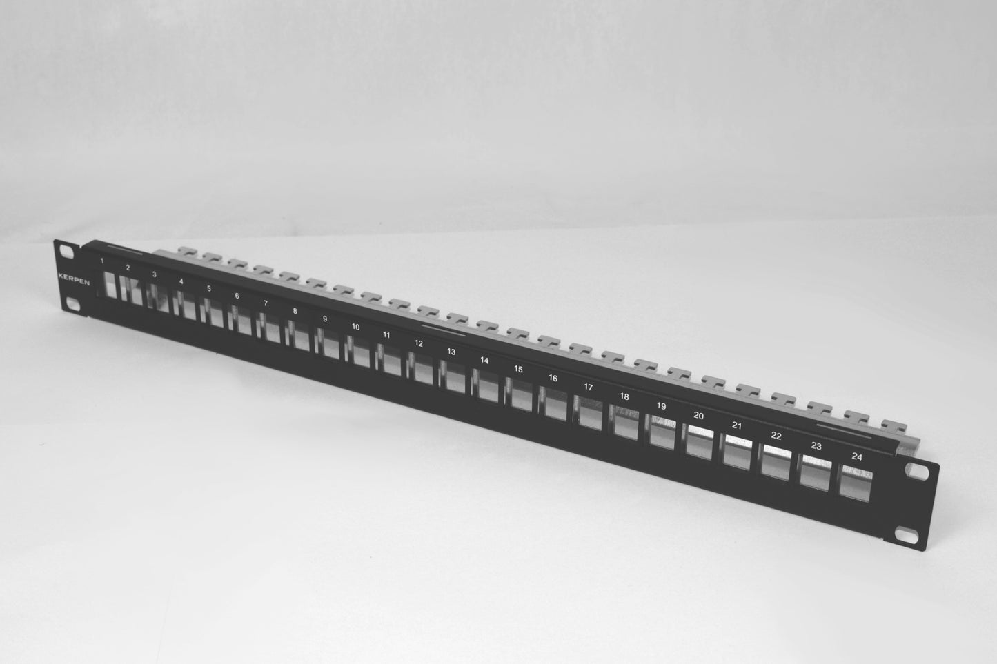 Kerpen MegaLine Connect45 Pro, Verteilerfeld 1HE / 19'' 24xRJ45 Port, gerade