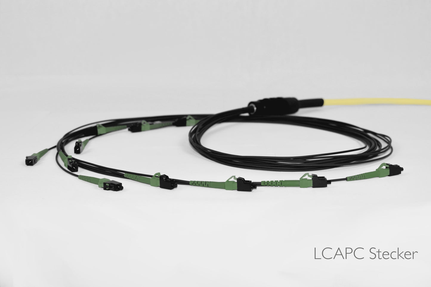 Aufteilerkonfektion für Bündeladerkabel, 4 Fasern, Singlemode