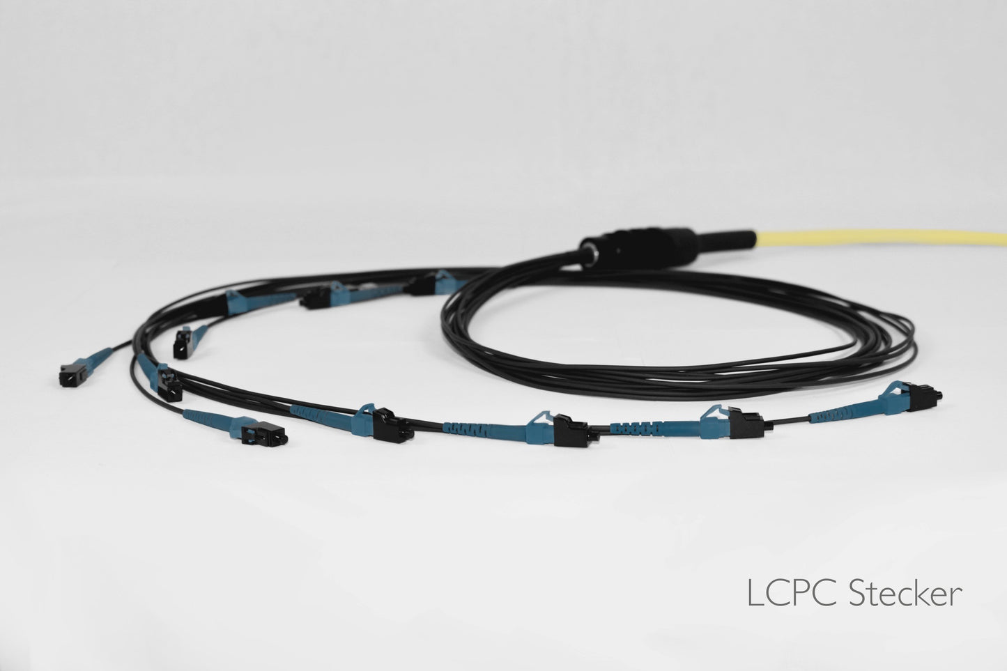 Aufteilerkonfektion für Bündeladerkabel, 4 Fasern, Singlemode