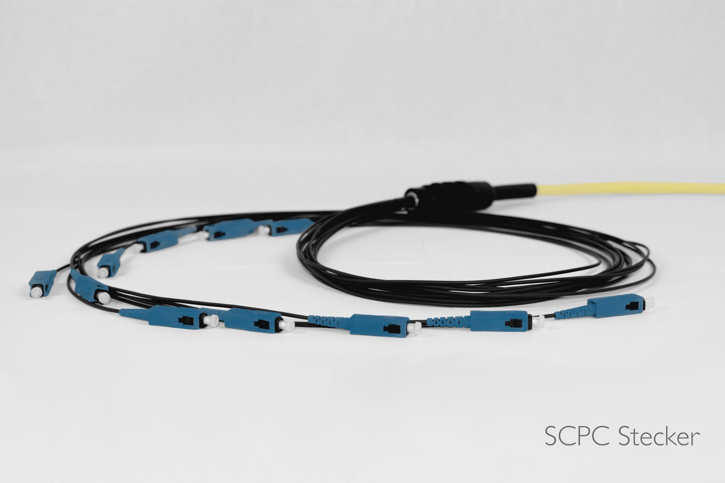 Aufteilerkonfektion für Bündeladerkabel, 4 Fasern, Singlemode